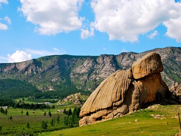 Horseback Trip To Hagiinhar Lake